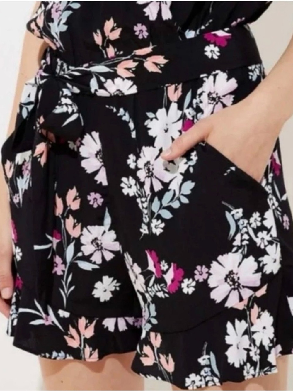Ann Taylor LOFT Garden Floral Ruffle Romper. NWOT. Size S. - Picture 3 of 9